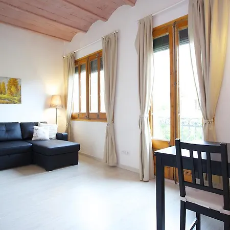 Gracia Group Apartment Barcelona